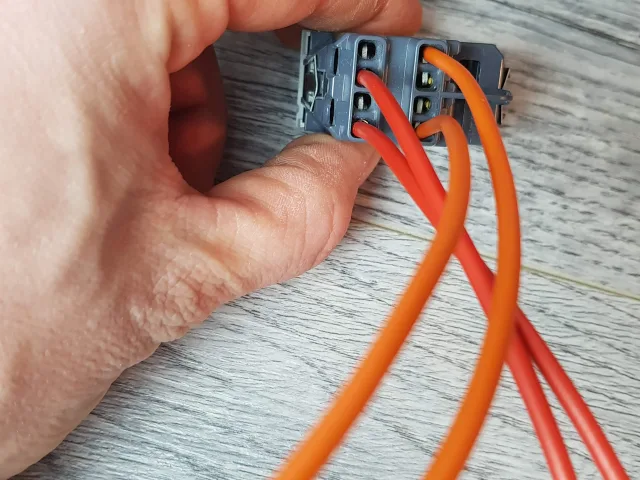 Relè eMylo con deviatori e invertitori - come fare