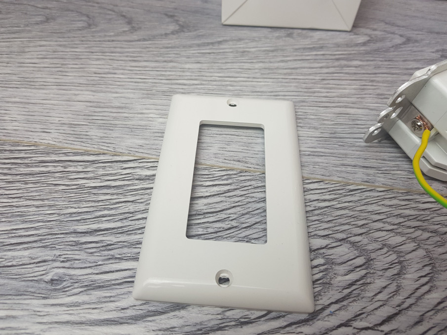 Recensione Smart Switch WiFi dall'aspetto retrò by Zemismart