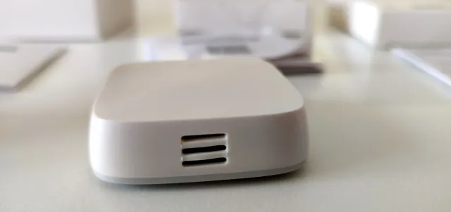 Recensione Tuya ZigBee Hub + Kit sensori PIR, portafinestra e temperatura