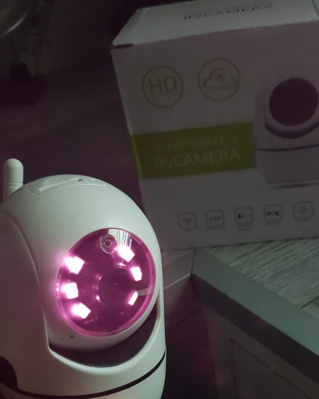 Una WiFi Cam motorizzata FHD dal prezzo imbattibile