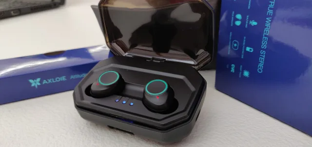 Axloie Auricolari Bluetooth 5.0 TWS con Custodia da Ricarica 3000mAh