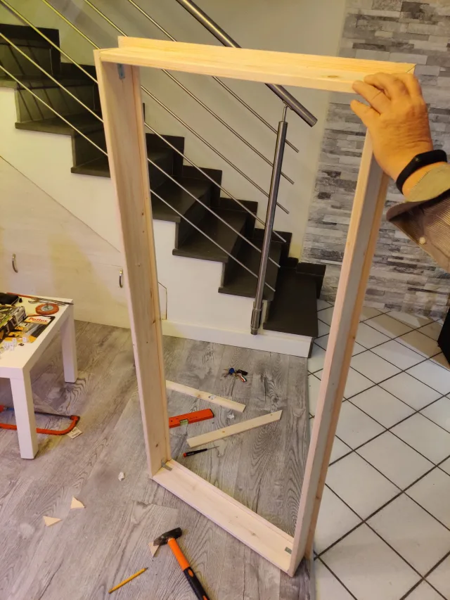 MAGIC MIRROR Uno specchio smart con effetto WOW - Prima installazione