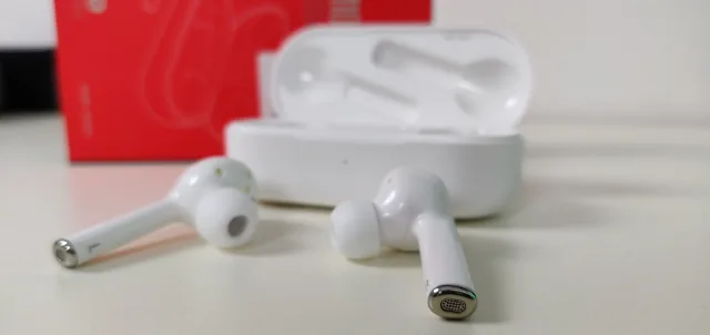 MPOW M10 - gli Auricolari Bluetooth che scimmiottano gli AirPods PRO!