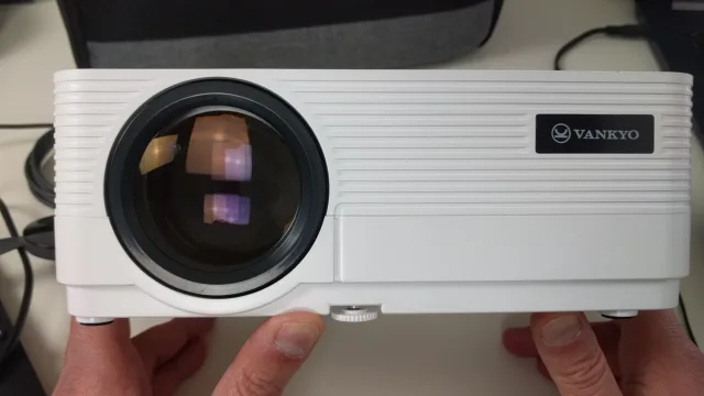 Proiettore ECONOMICO HD per HOME THEATRE Vankyo Leisure 470C
