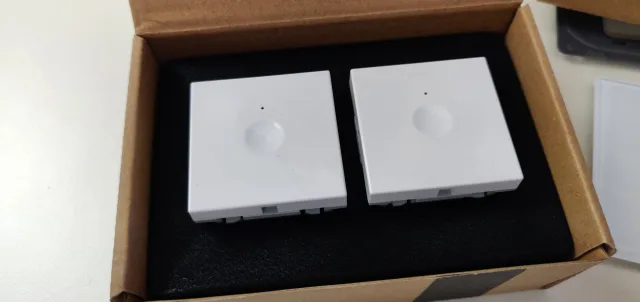 Lampadine normali diventano smart con Livolo Wall Switch e Gateway Zigbee