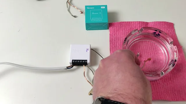 Sonoff MINI - E' possibile usarlo come sensore di allagamento? Scopriamolo!