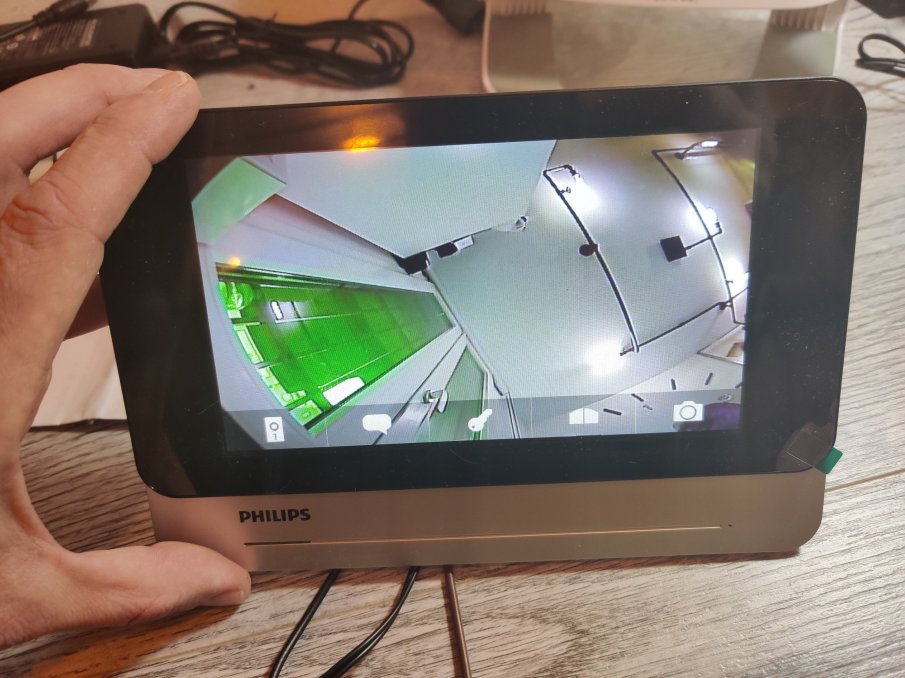 monitor 1