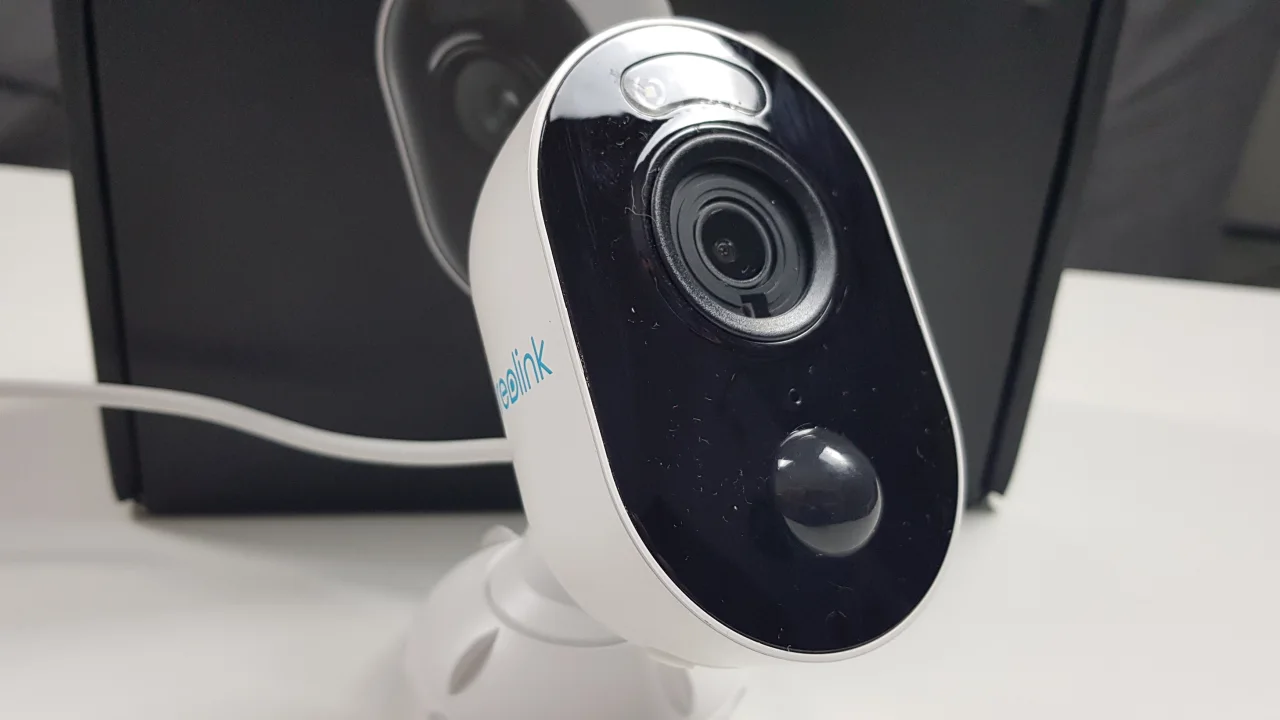 Reolink Lumus - telecamera smart compatibile con Google Nest HUB