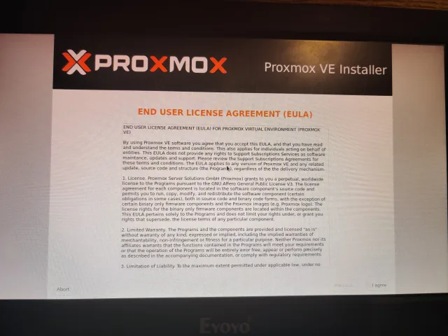 Schermata contratto di licenza Proxmox