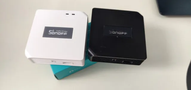 Sonoff ZigBee Bridge e Sonoff RF Bridge a confronto