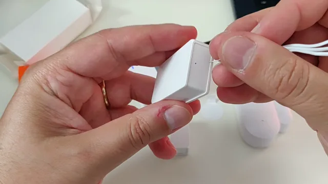 Pulsantino da premere per il pairing