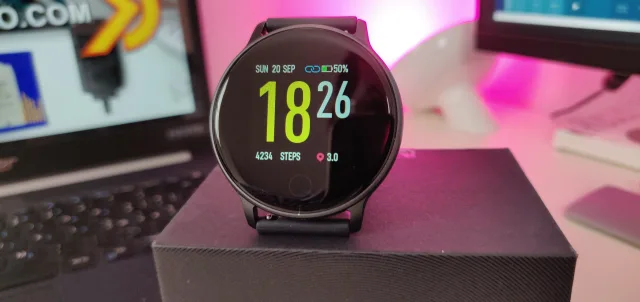 UMIDIGI Uwatch 2S display acceso