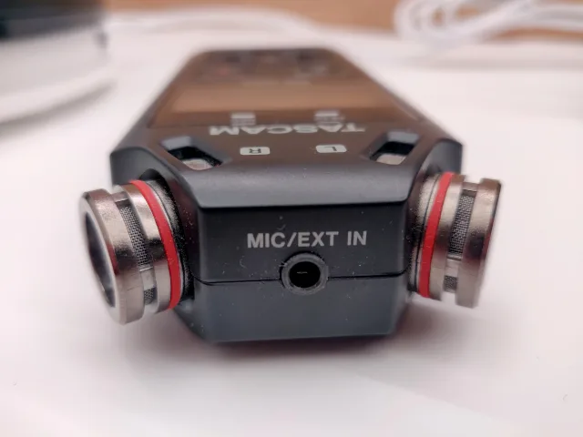 Ingresso Mic tascam dr-05x