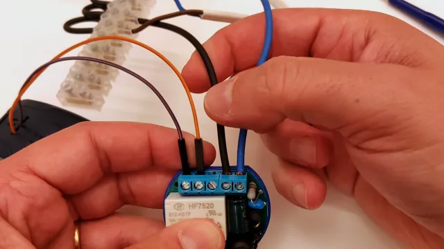 Collegamenti allo Shelly 1