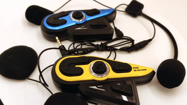 Wayxin R15 con microfono e cuffie