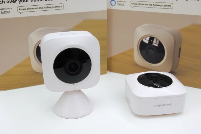 SwitchBot Indoor Cam vista frontale