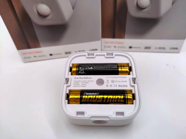 SwitchBot Motion Sensor vano batterie