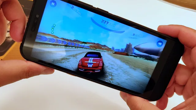 AGM H3 in azione con Asphalt Nitro