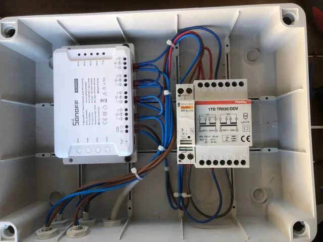 Foto del sistema nella scatola elettrica