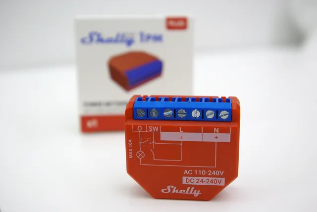 Shelly 1PM Plus vista frontale