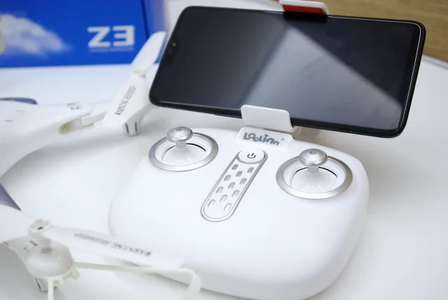 Loolinn Z3 dettaglio radiocomando