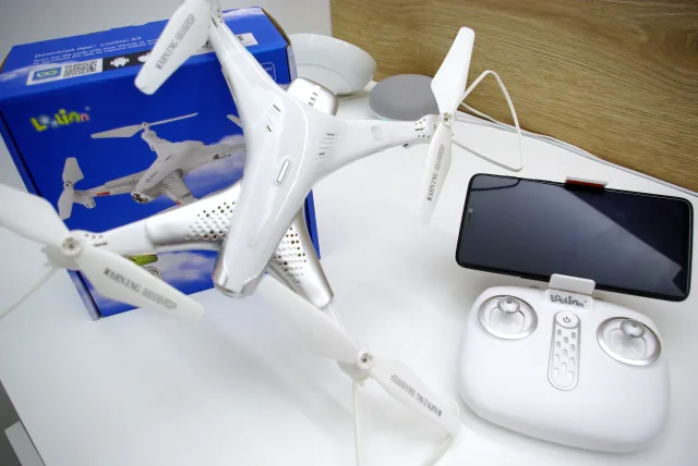 Loolinn Z3 bracci aperti e para-eliche montate