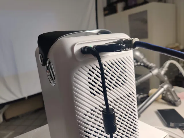 Pixthink M1 ingressi e uscite audio-video