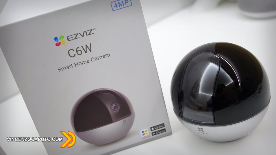 Ezviz C6W  - telecamera di sorveglianza da 4MP motorizzata