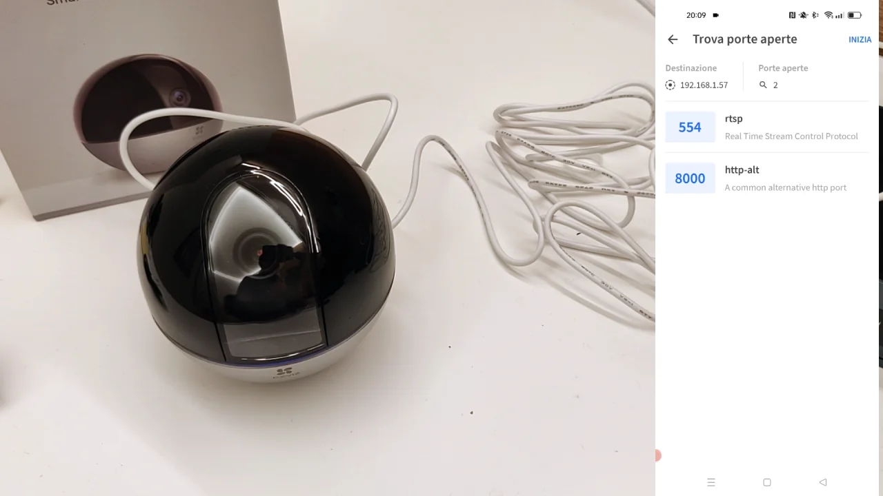 Ezviz C6W  - telecamera smart da 4MP motorizzata