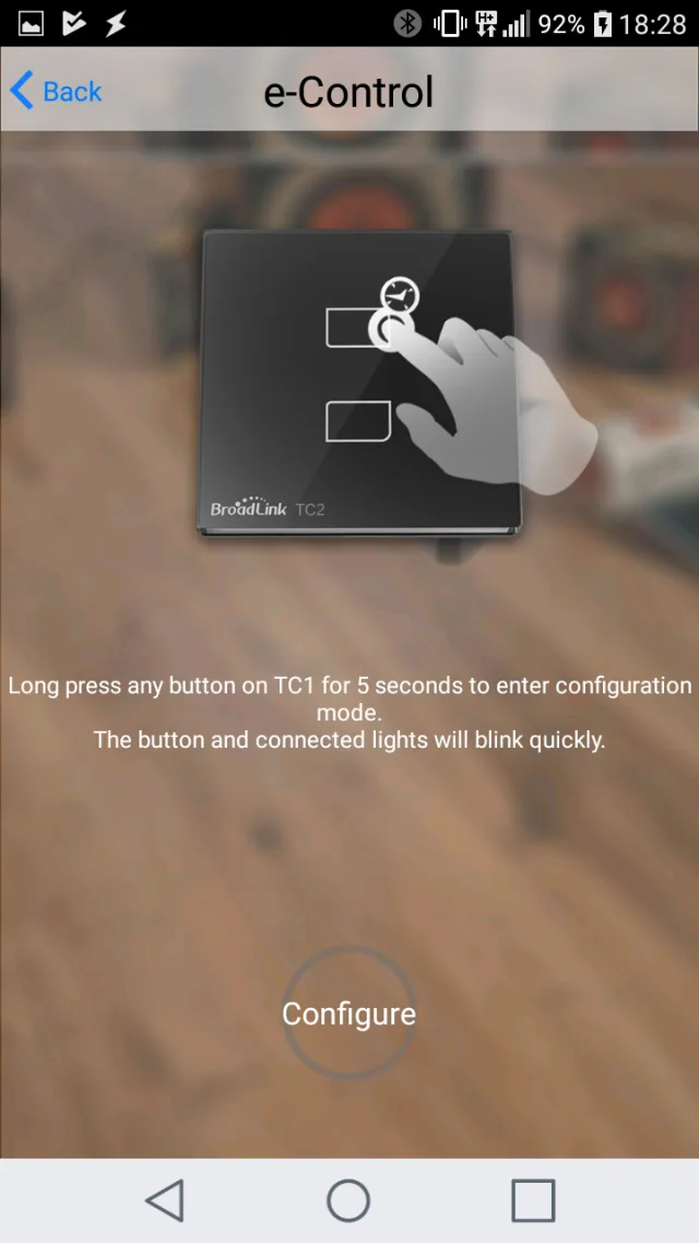 Interruttore Smart BroadLink TC2 in azione con Tasker