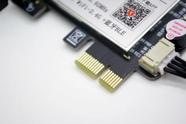 Scheda Tuya per accensione remota PC dettaglio pettine pci-e x1