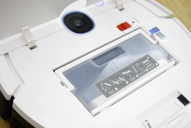 Yeedi vac max dettaglio cassettino raccolta sporco