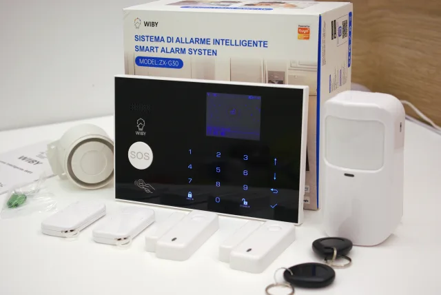 Sistema di allarme intelligente