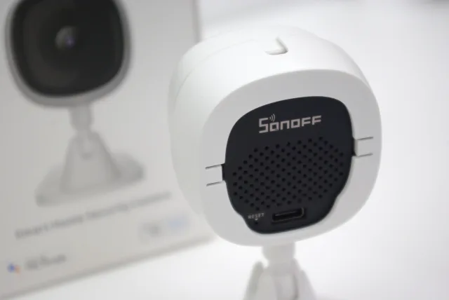 Sonoff S-CAM vista posteriore