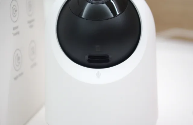 Switchbot PanTilt Cam sportellino microSD