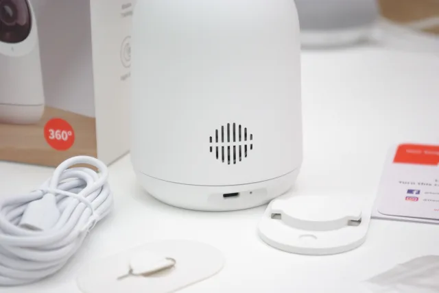 Switchbot PanTilt Cam vista posteriore