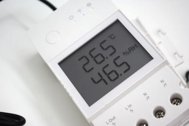 Sonoff TH Elite dettaglio display