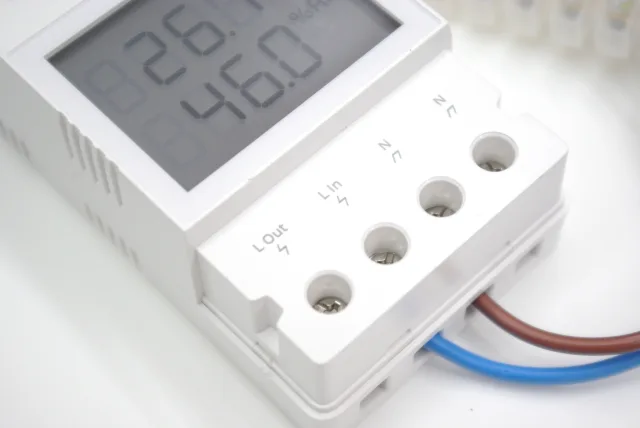 Sonoff TH Elite dettaglio morsettiera