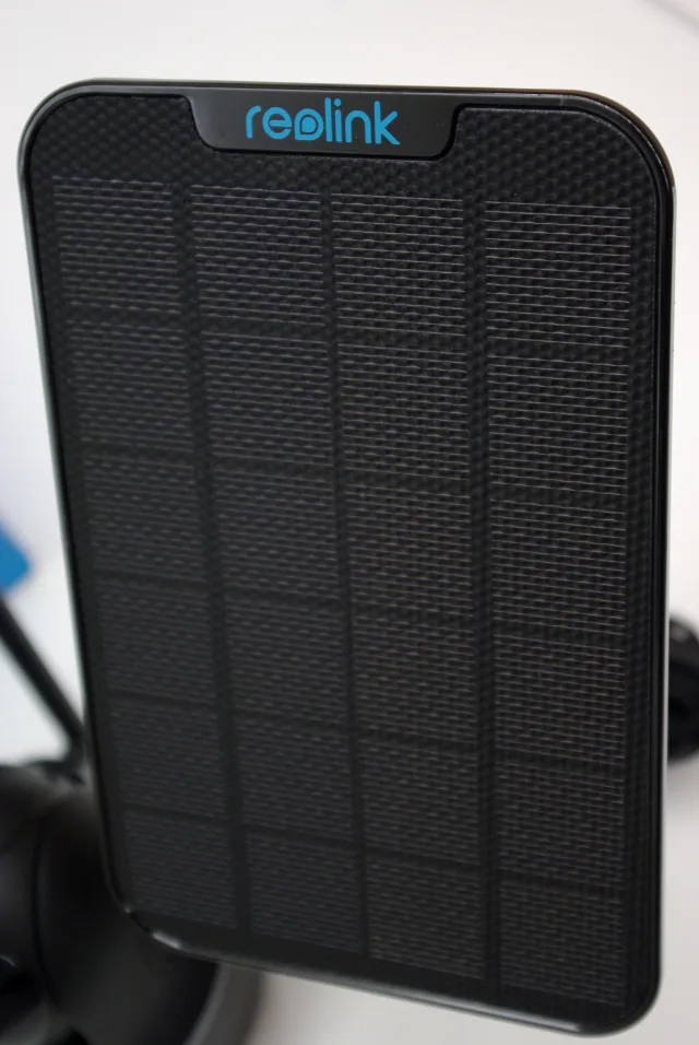 Reolink Argus PT pannello solare fotovoltaico