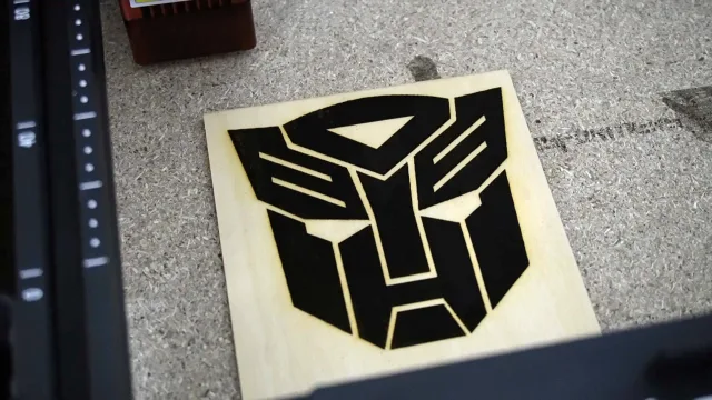 FLYING BEAR laser man, prova di incisione