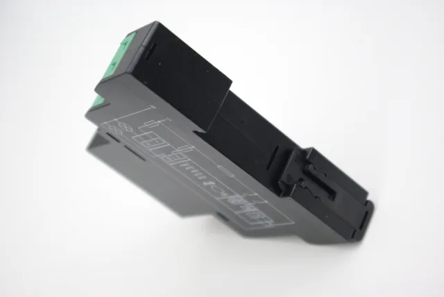 dettaglio attacco per barra din shelly pro 2 pm