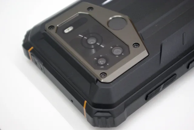 HOTWAV W10 Pro dettaglio fotocamera