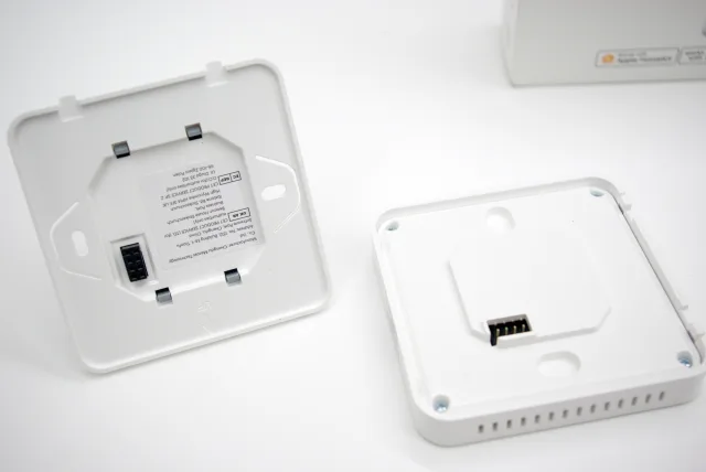 Meross MTS200 dettaglio con placchetta smontata