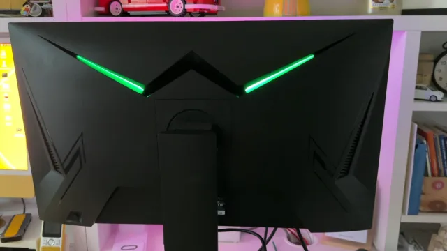 KTC H27T22 retroilluminazione