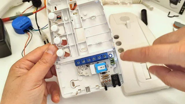 bt-334202 dettaglio morsettiera