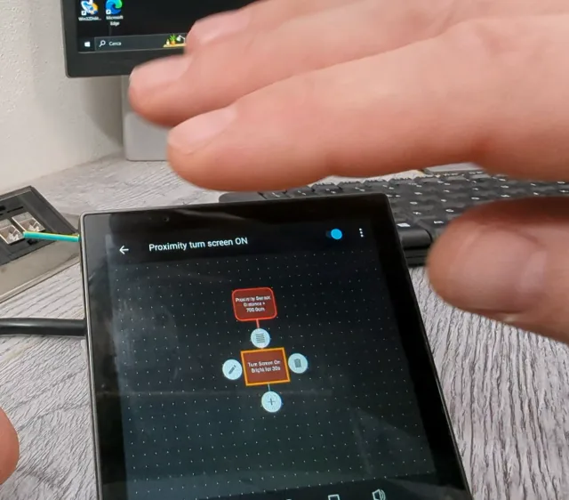 test sensore di prossimità