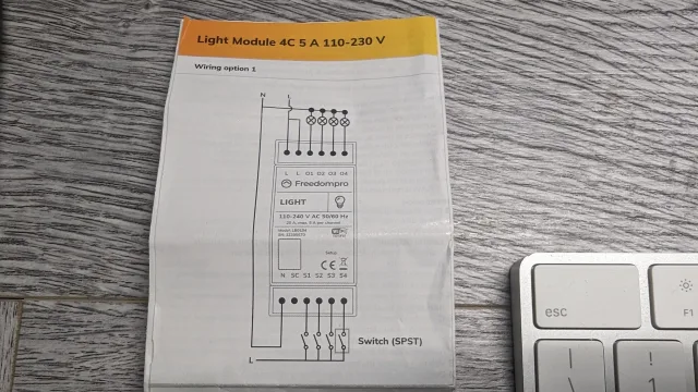 schema collegamento 1 Light