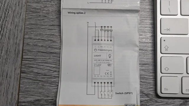 schema collegamento 2 Light