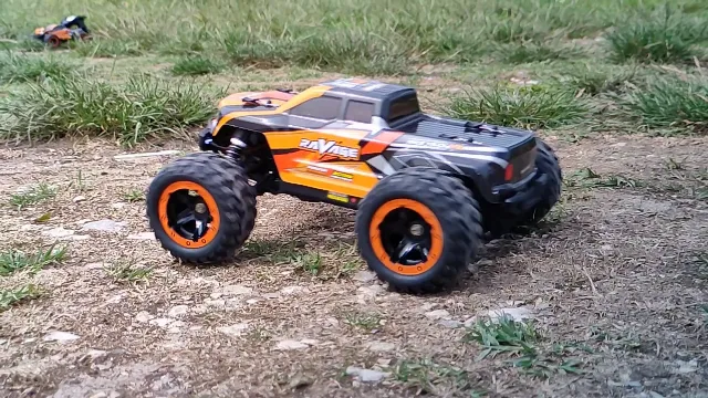 Loolinn RAVAGE M15 in derapata