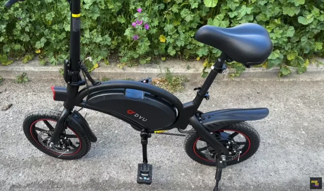 DYU D3F Bicicletta Elettrica: il Divertimento nel Tuo Viaggio Quotidiano